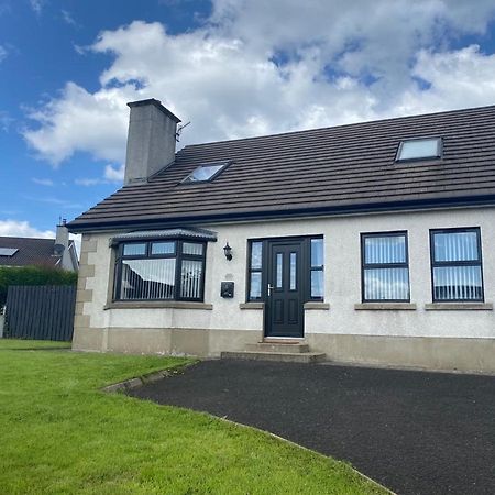 Holiday Home In Ballycastle - Fainne Na Cairde Ngoại thất bức ảnh