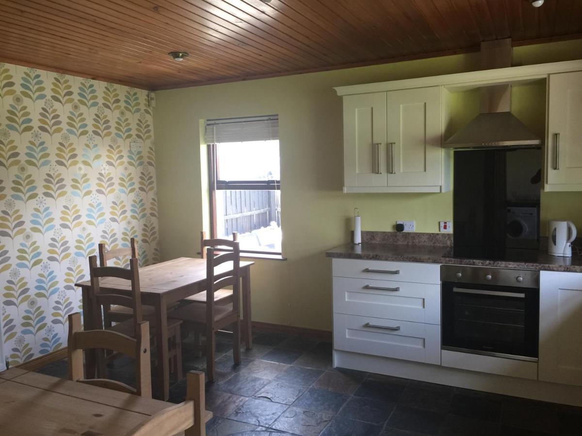 Holiday Home In Ballycastle - Fainne Na Cairde Ngoại thất bức ảnh