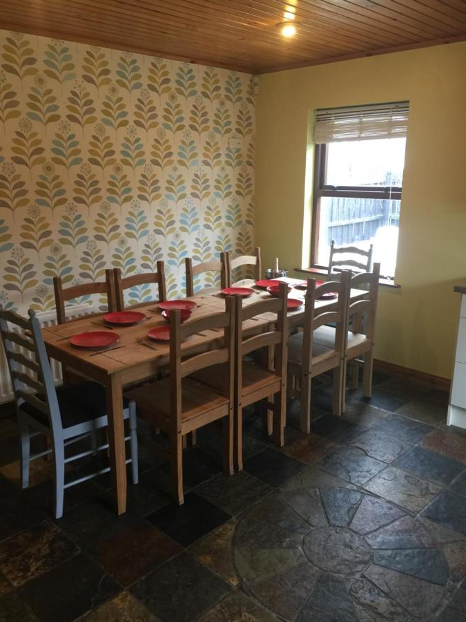 Holiday Home In Ballycastle - Fainne Na Cairde Ngoại thất bức ảnh